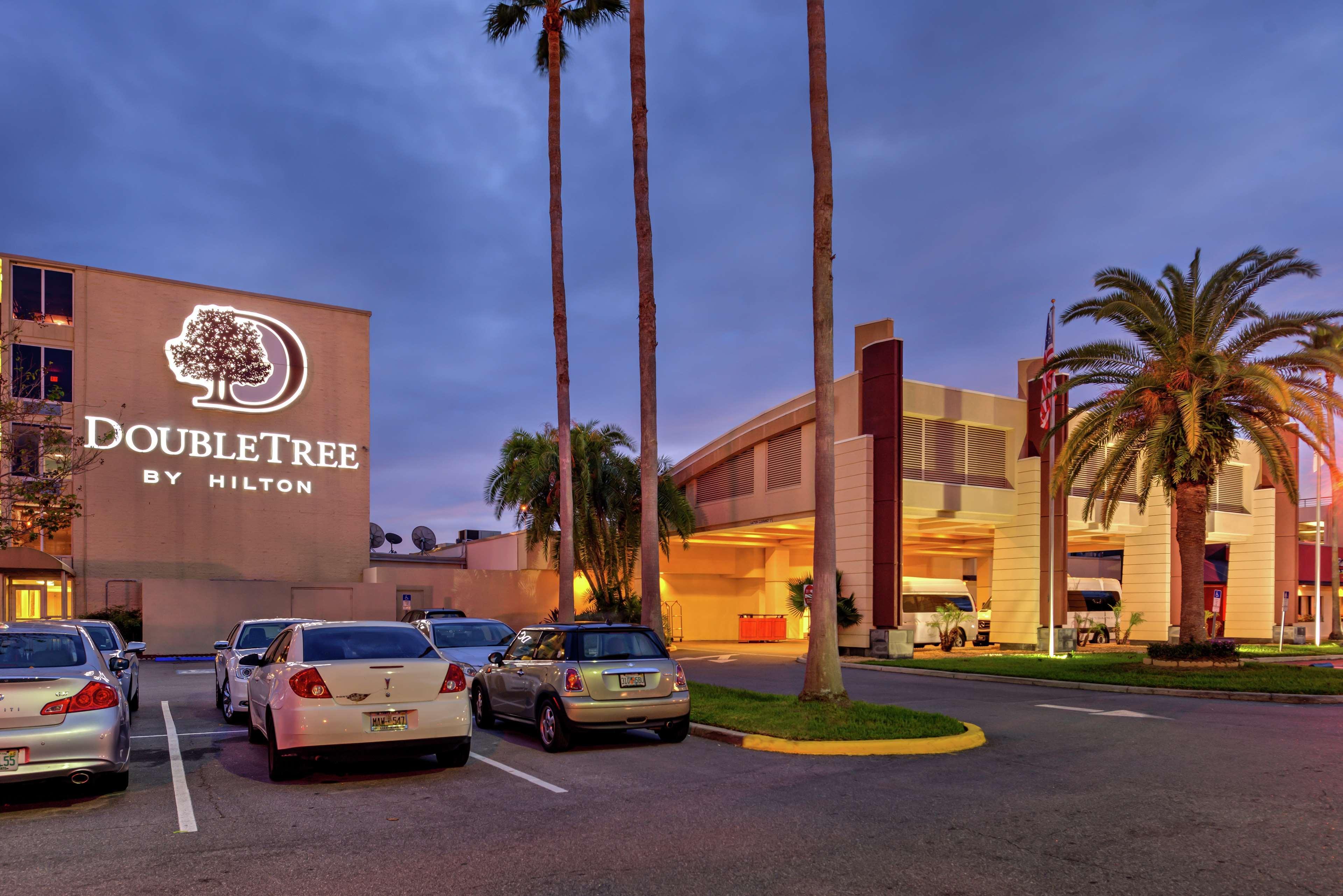 Doubletree By Hilton Hotel Tampa Airport-Westshore Екстериор снимка